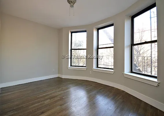 Rented by Duscany Financial Group | media 18