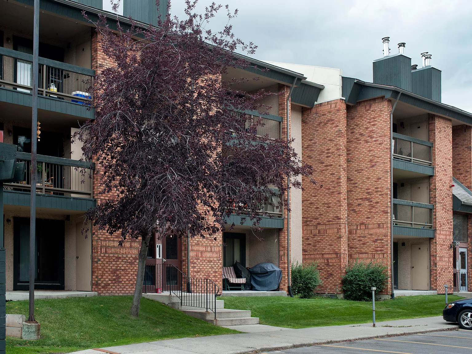 Meadowbrook Apartments — Photo 3
