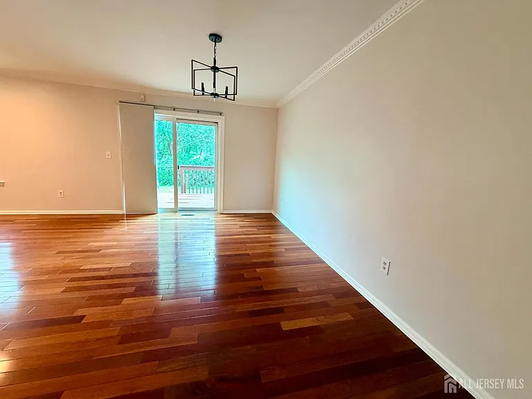 12 Dogwood Dr — Photo 5