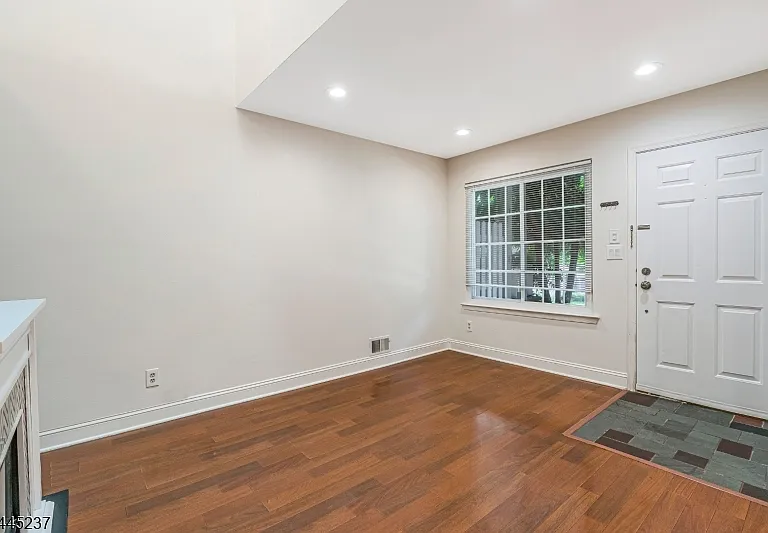 3 Tory Ct — Photo 10