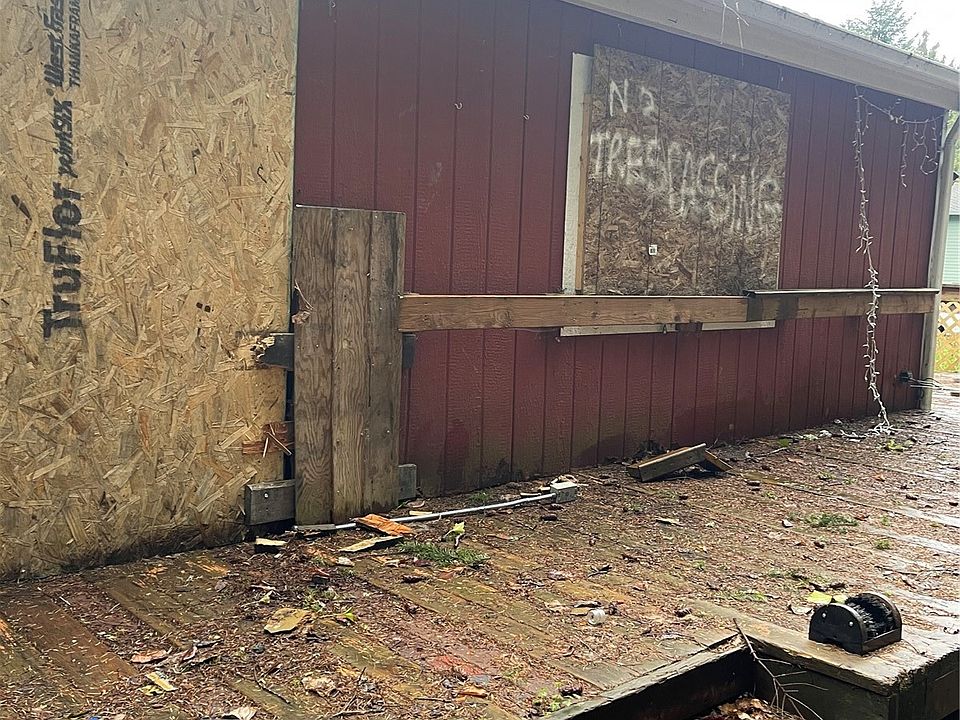 2nd image of 11516 205th Avenue E