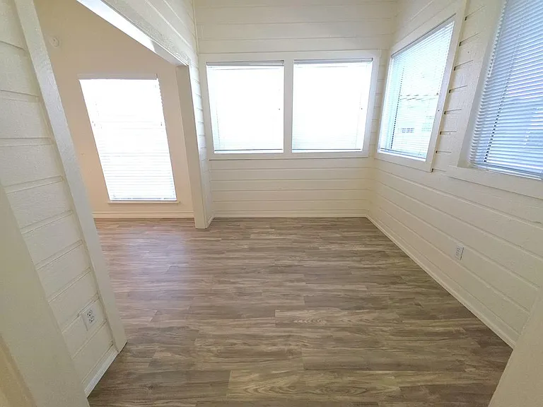 210 Oak Bay St #703 — Photo 13