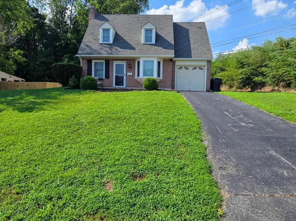 17 E Salisbury Dr, Wilmington, DE 19809