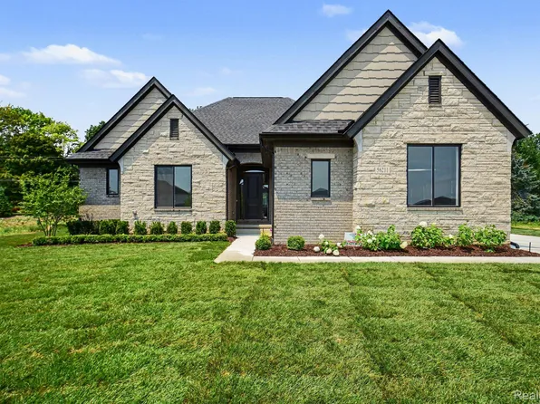 56211 Stone Falcon Dr, Shelby Township, MI 48315