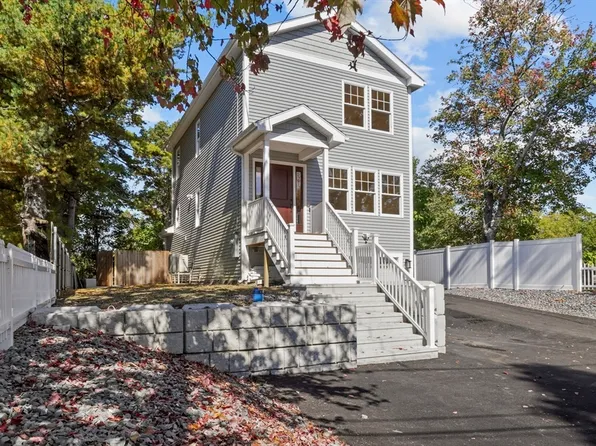 73 W Carpenter St, Attleboro, MA 02703