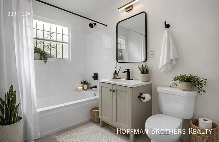 7924 S Main St #4 — Photo 7