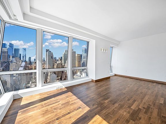 2nd image of 400 5th Ave APT 32H
