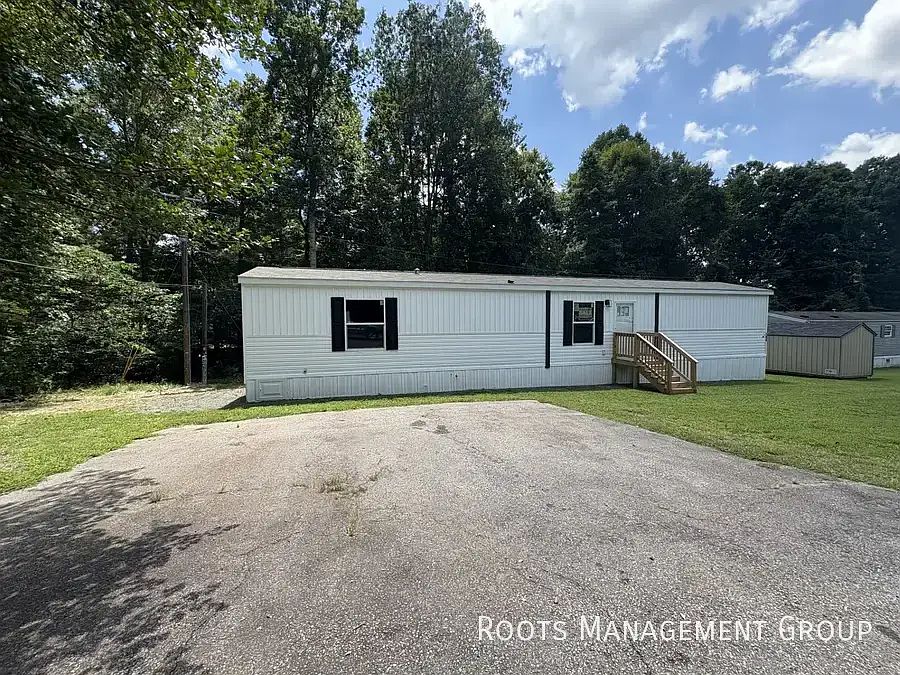 1st image of 100 Wisteria Dr #100W