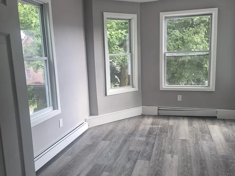 8 Ridgewood St #2 — Photo 7