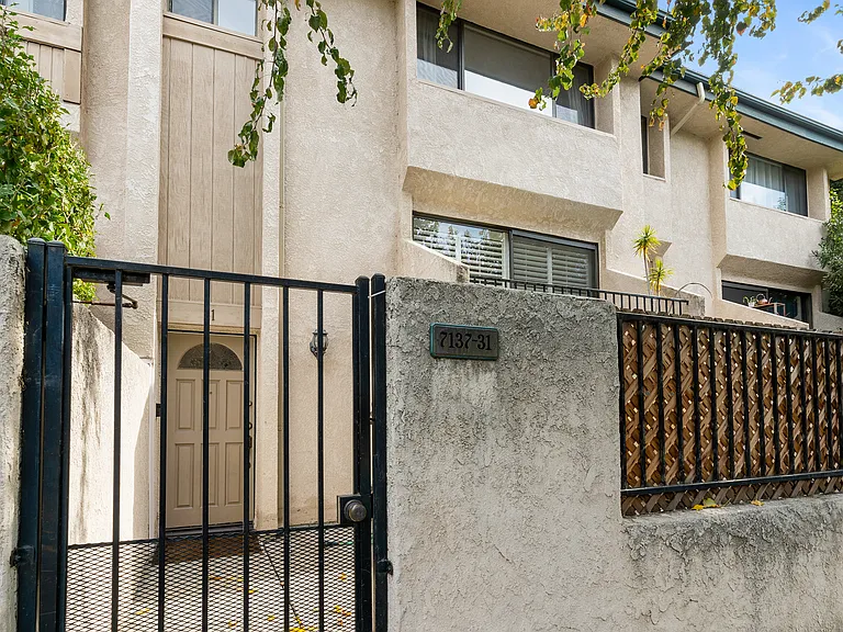 7137 Shoup Ave #31 — Photo 24