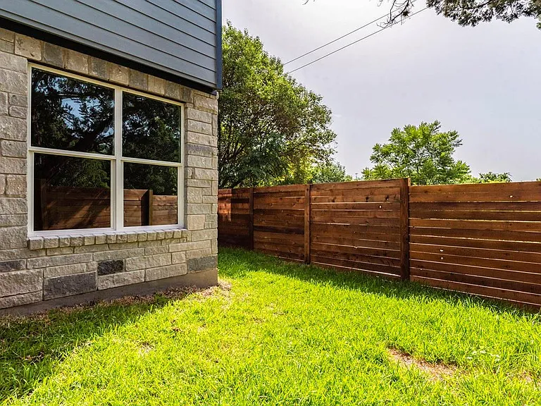406 Post Road Dr #1 — Photo 24