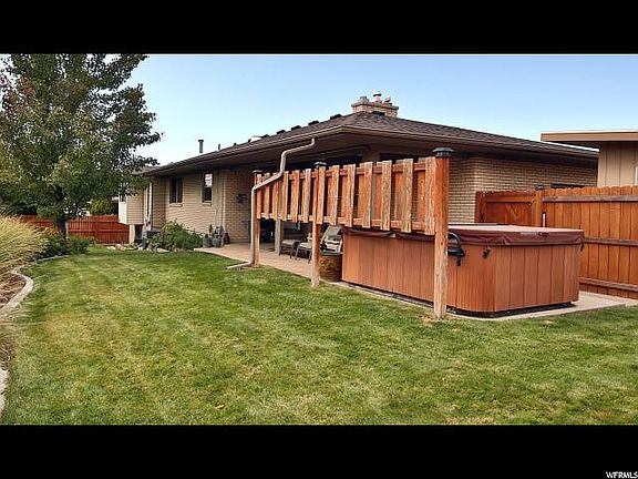 5th image of 1934 E Denise Dr