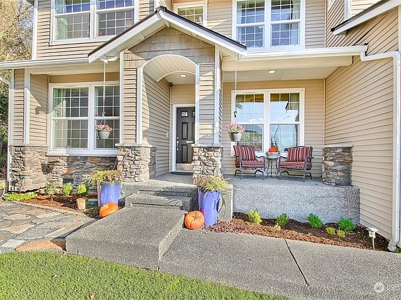 2nd image of 13799 194th Drive SE