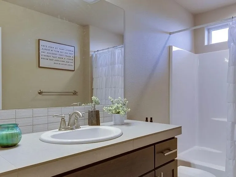 3415 NE Marys Grace Ln — Photo 12