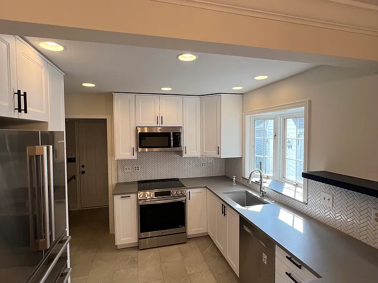 403 Wesley St — Photo 18
