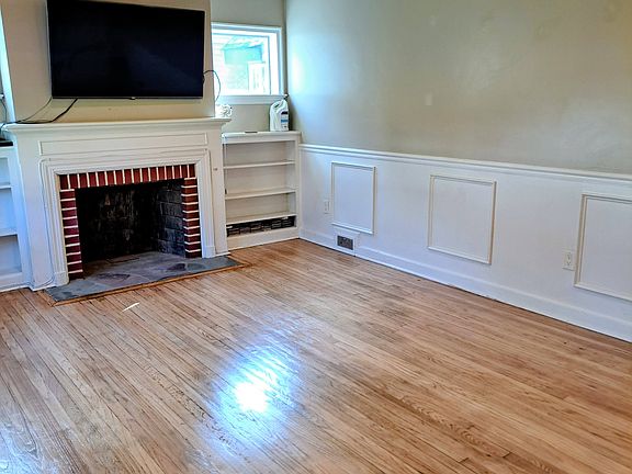 3rd image of 248 Central Ave