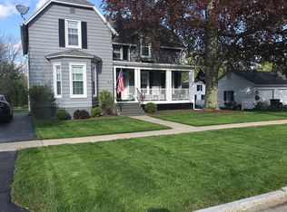 115 Park St, Canandaigua, NY 14424