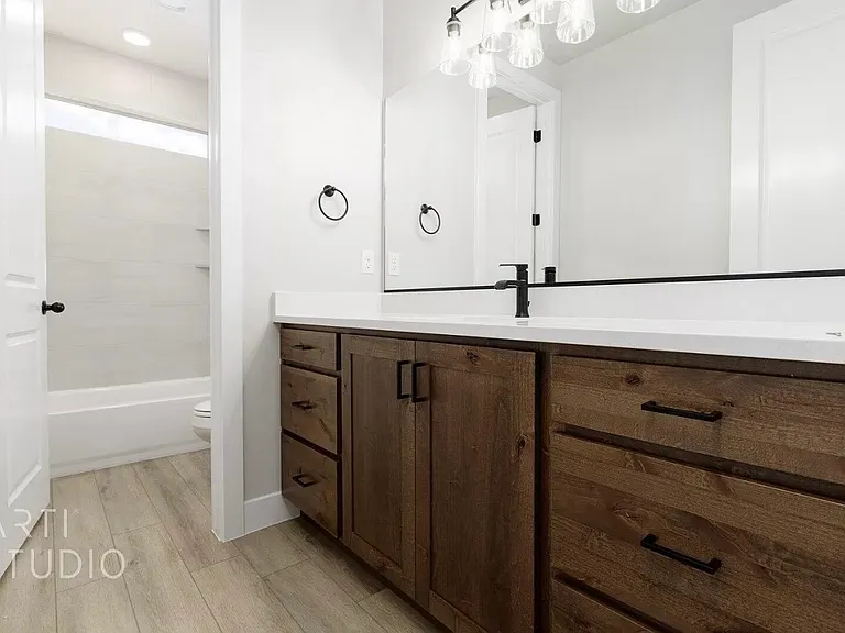 1399 W 450 N #2 — Photo 11