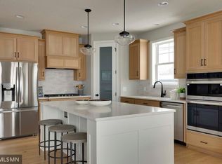 6522 Harvest Way, Chaska, MN 55318