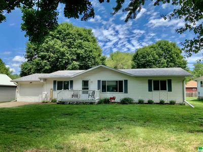 112 NW 9th St, Pocahontas, IA, 50574