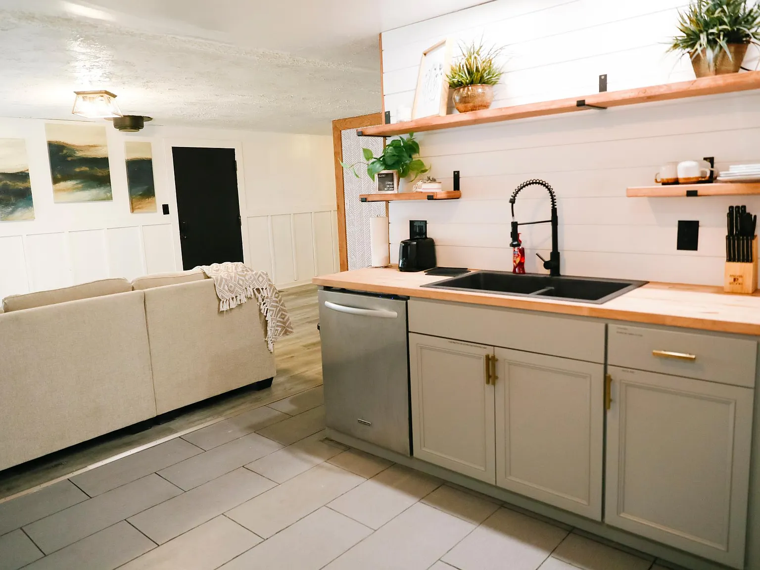 2 bed, 900 sqft, $1,600 — Photo 4