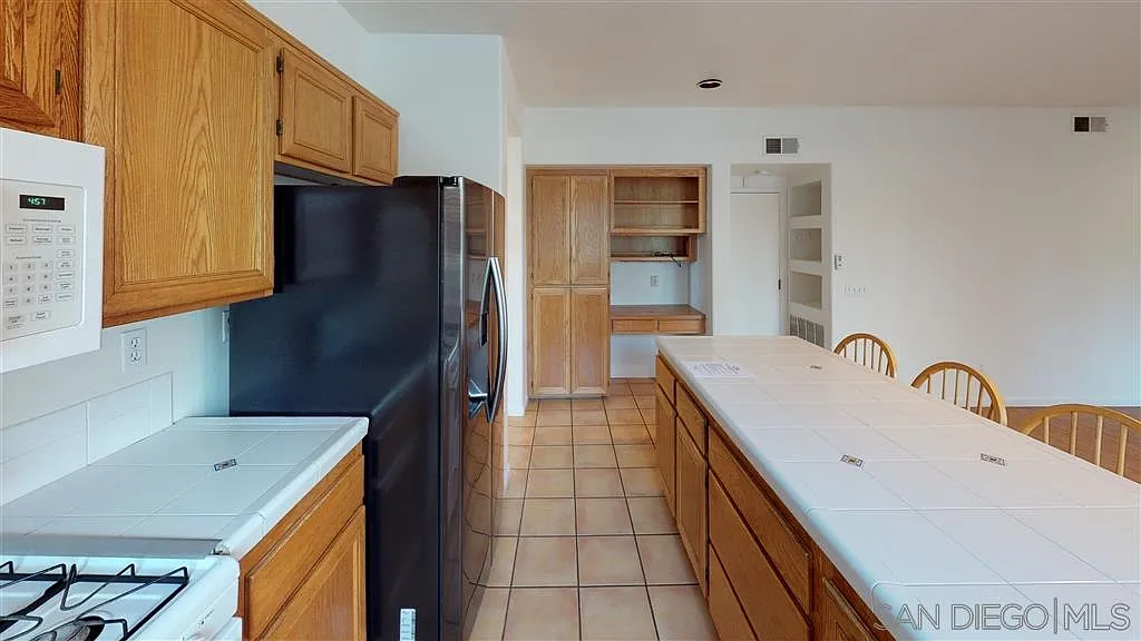 Building Photo - 2317 Palomira Ct