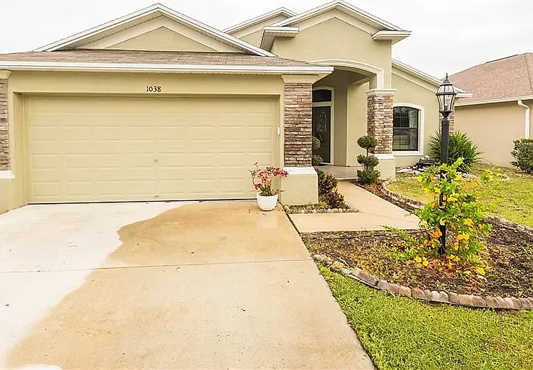 1038 Buccaneer Blvd — Photo 1