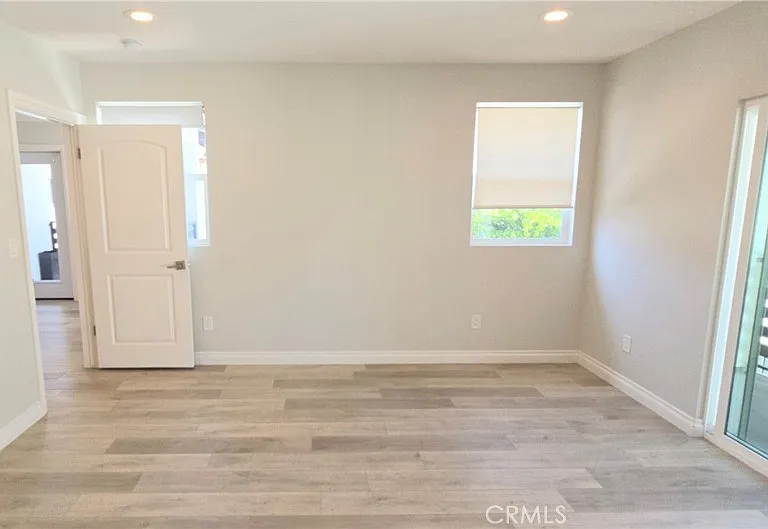 10824 Long Beach Blvd — Photo 30