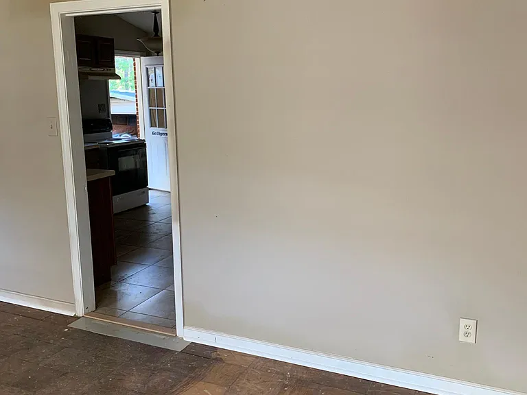 1527 Bennington Cv — Photo 5