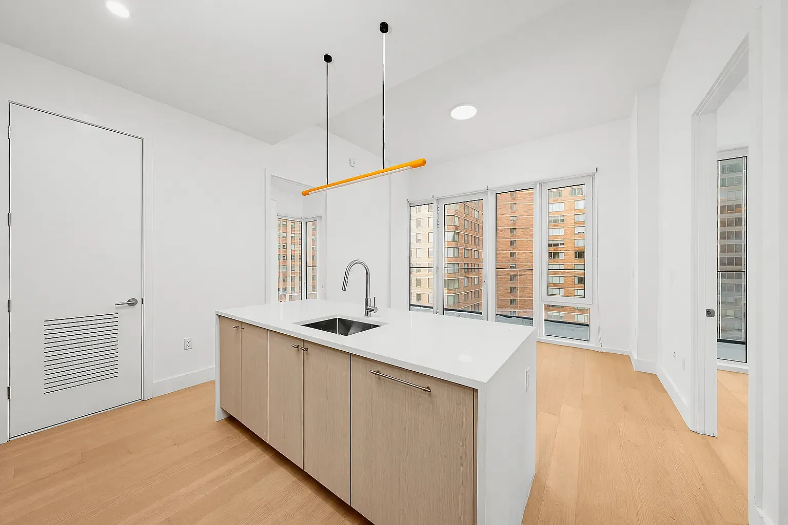 250 W 49th St — Photo 3