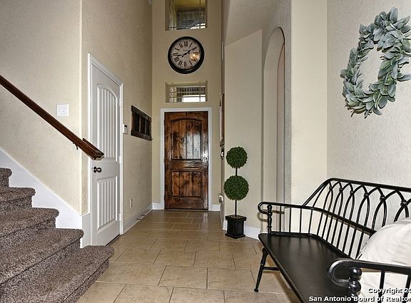 4th image of 2115 Gladstone Pl