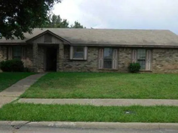 2717 El Paso Way, Mesquite, TX 75150