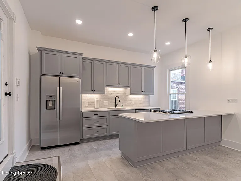 1804 Frankfort Ave #A — Photo 3