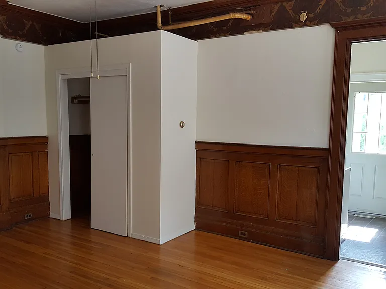434 Oxford St #2 — Photo 2