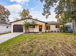 1939 Blake Pl, Daytona Beach, FL 32119