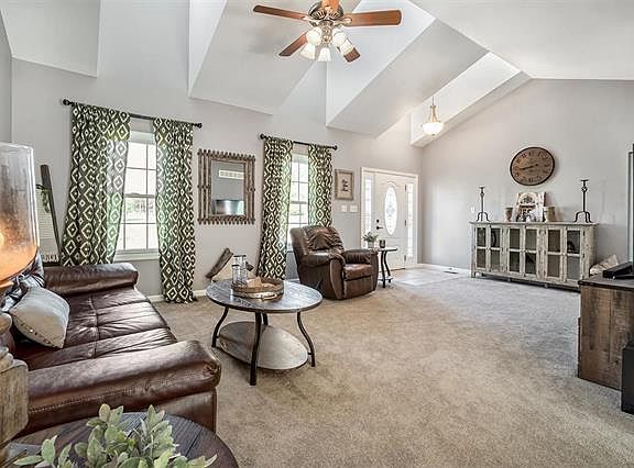 4th image of 13118 Golden Brook Ln