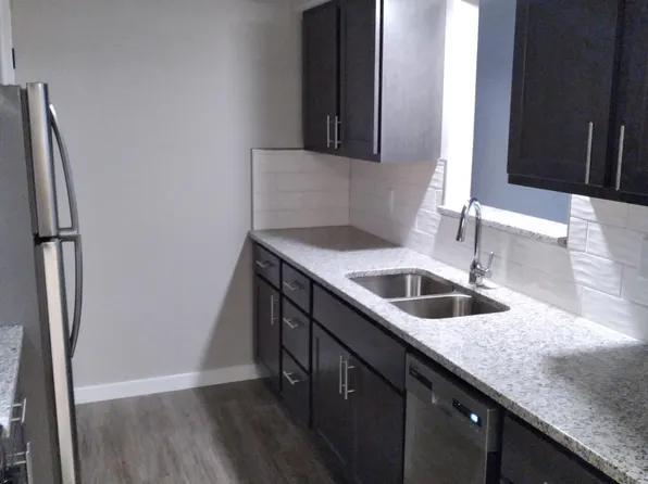 1400 E Warnimont Ave #212, Milwaukee, WI 53207