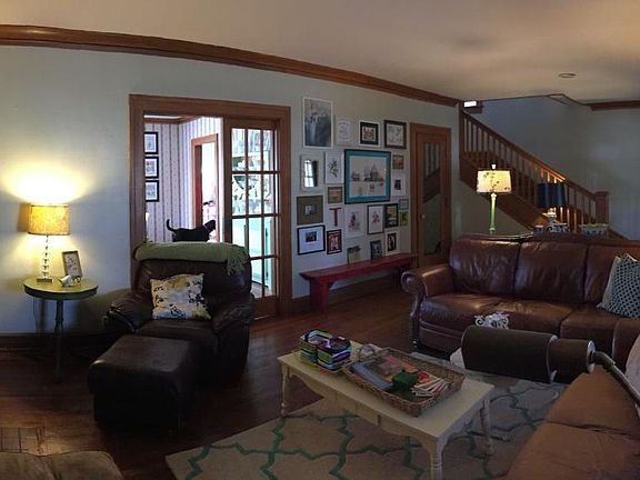 Another panorama of the living room.