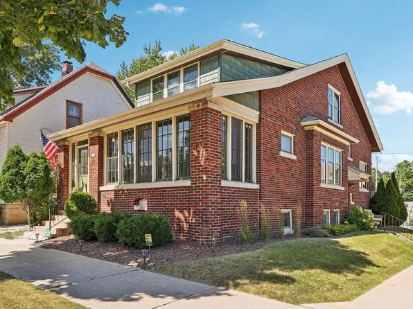 348 East Howard AVENUE, Milwaukee, WI 53207