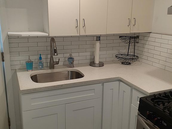 5th image of 77 Severance Dr #1