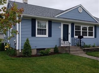 370 Columbus Ave, Pawtucket, RI 02861