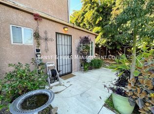 1413 E Poppy St #A, Long Beach, CA 90805