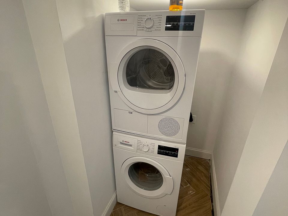 1st image of 208 E 95th St APT 2A