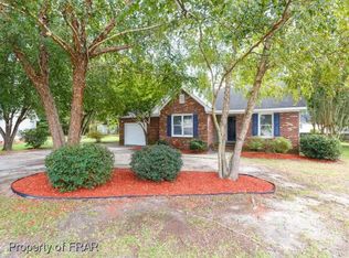 5607 La Costa Dr, Hope Mills, NC 28348