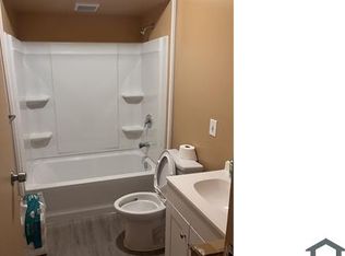 817 Madison Ave, E Pittsburgh, PA 15112