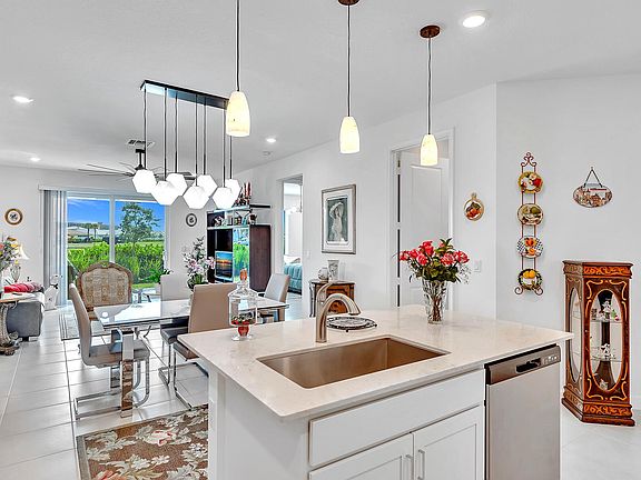 5th image of 14525 Crawford Brook Ln
