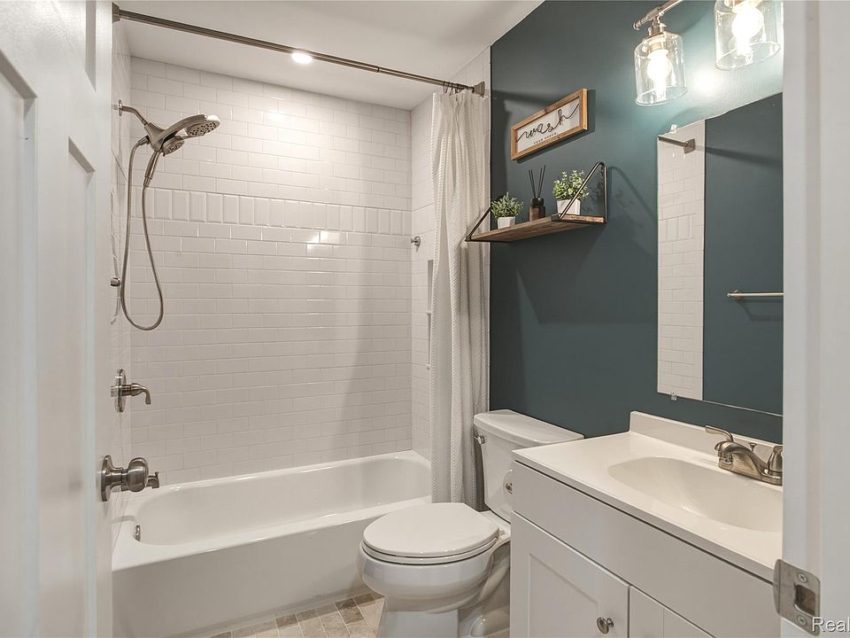 29093 List St, photo 14