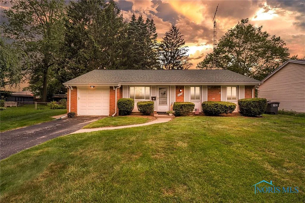 4511 Vogel Dr photo 1