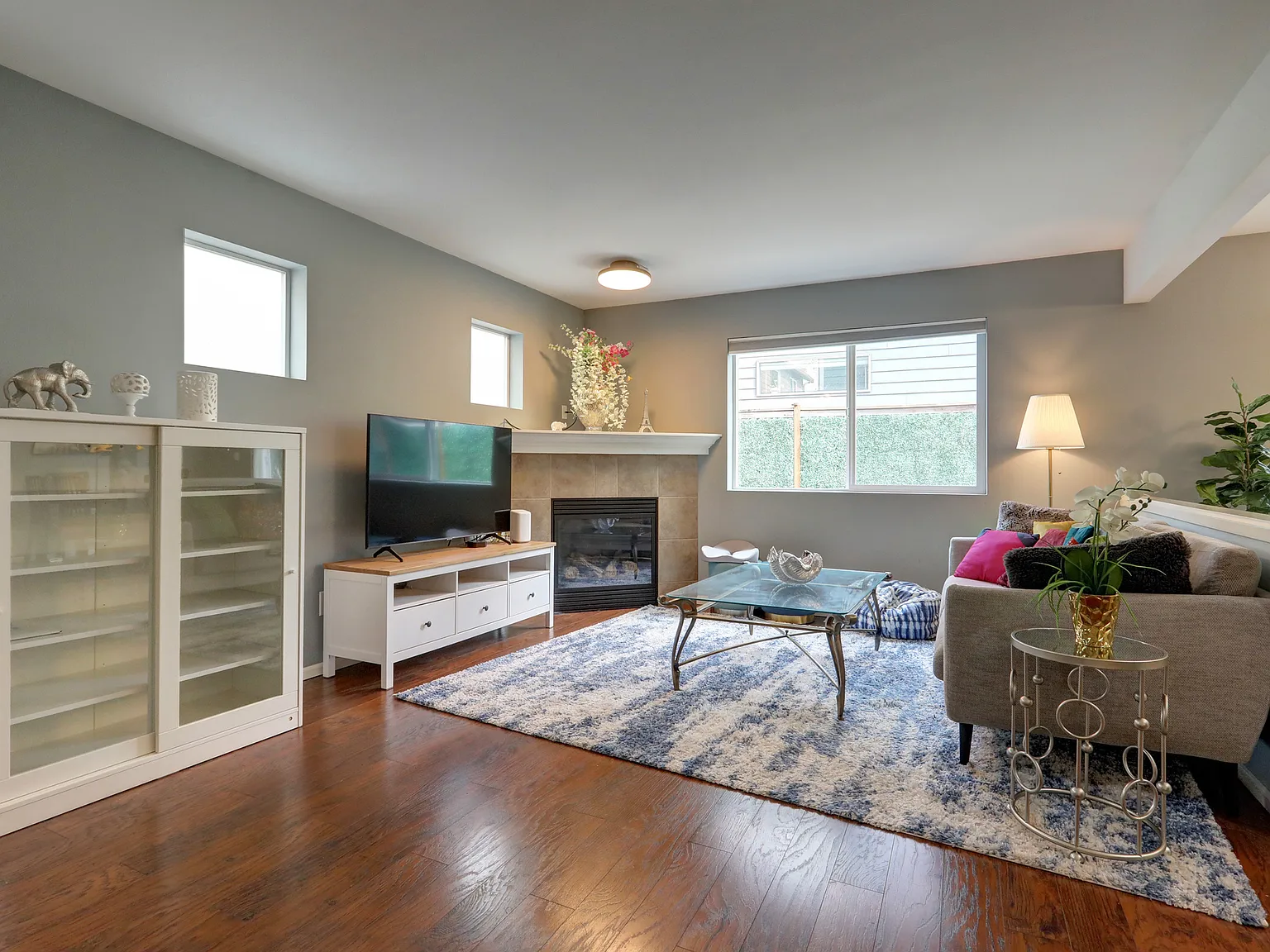 3 bed, 2.5 bath, 1617 sqft, $3,950 — Photo 4