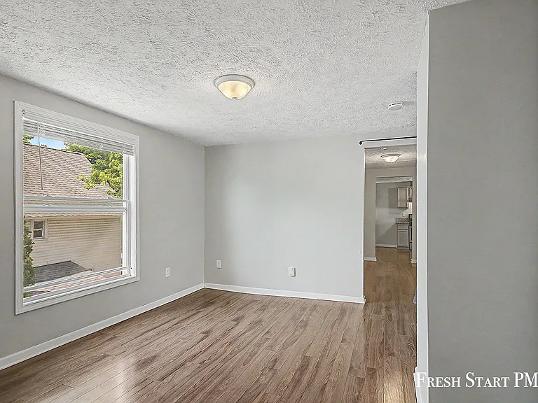 851 Park St SW #2 — Photo 8